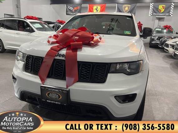 JEEP GRAND CHEROKEE 2018 1C4RJFAG3JC476973 image